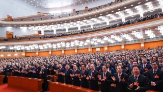 全國兩會-全國政協十四屆四次會議閉幕-審議通過各項決議與報告