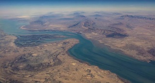 伊朗局勢-3艘貨船霍爾木茲海峽一帶遇襲-累計至少14艘商船受損