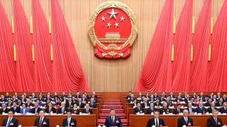 全國兩會-十四屆全國人大四次會議舉行閉幕會-表決通過-十五五-規劃綱要等各項決議與報告