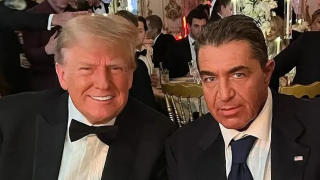 美媒爆特朗普親信為爭撫養權-借刀殺人--要求ICE拘捕遣返巴西前女友