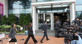 宏福苑聽證會-管理公司指保證金3151萬已存法團帳戶-居民作證見工人食煙