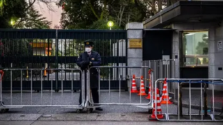 日本自衛隊員持刀闖中國使館-環時-暴露日本右傾化危險動向