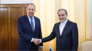 伊朗局勢-伊俄外長通電話-阿拉格齊斥美以造成海峽不安全-俄方籲外交解決