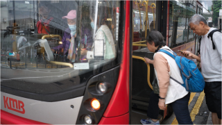 兩蚊兩折-九巴車費回贈機疑故障-政府要求立即調查