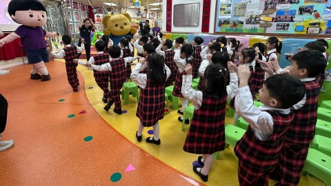 有片-保安局校園巡禮向幼童推廣國安--目標年內到訪40間幼稚園