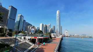 李家超-國際動蕩香港成投資者-安全港--500企業排隊上市集資額冠全球