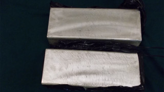 落馬洲出境貨車走私120萬元銀磚-40歲司機被捕