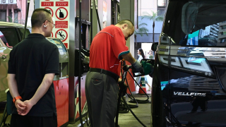 李家超-對油價變化不抱幻想-持續留意情況動態調校有關措施