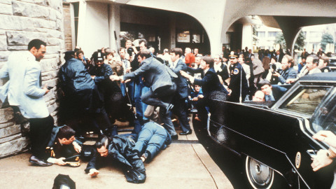 晚宴槍擊-45年前列根曾在涉事酒店遇刺-特朗普屢遇死亡威脅