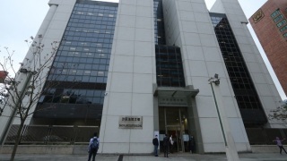 33歲休班警在楊屋道涉駕車失控撞貨車尾-押6-23再審准保釋