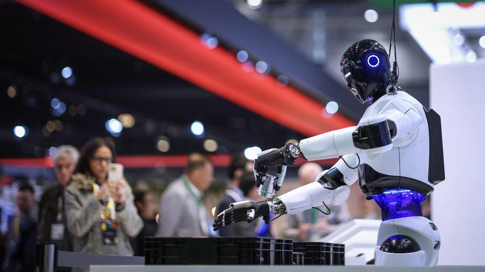 Opinion---Humanised-Robots-With-a-Safety-Oath