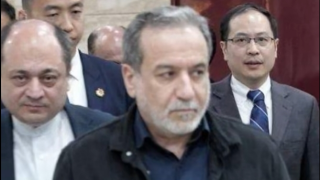 王毅同伊朗外長阿拉格齊在京會談-共商雙邊關係及地區與國際重大局勢發展