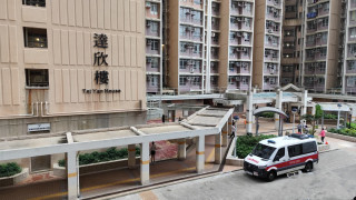 寶達邨兩男女倒斃單位-死亡原因待查