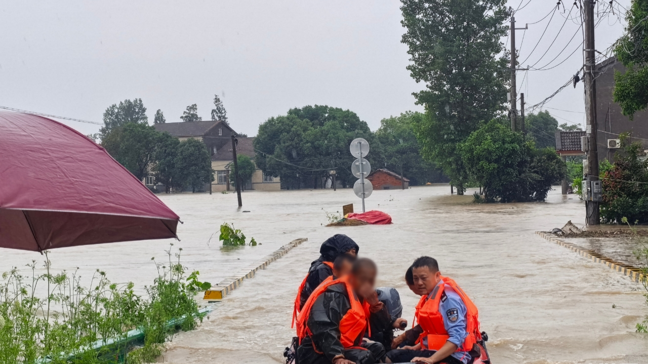 湖北多地遭遇強降雨-恩施已致3死4失聯