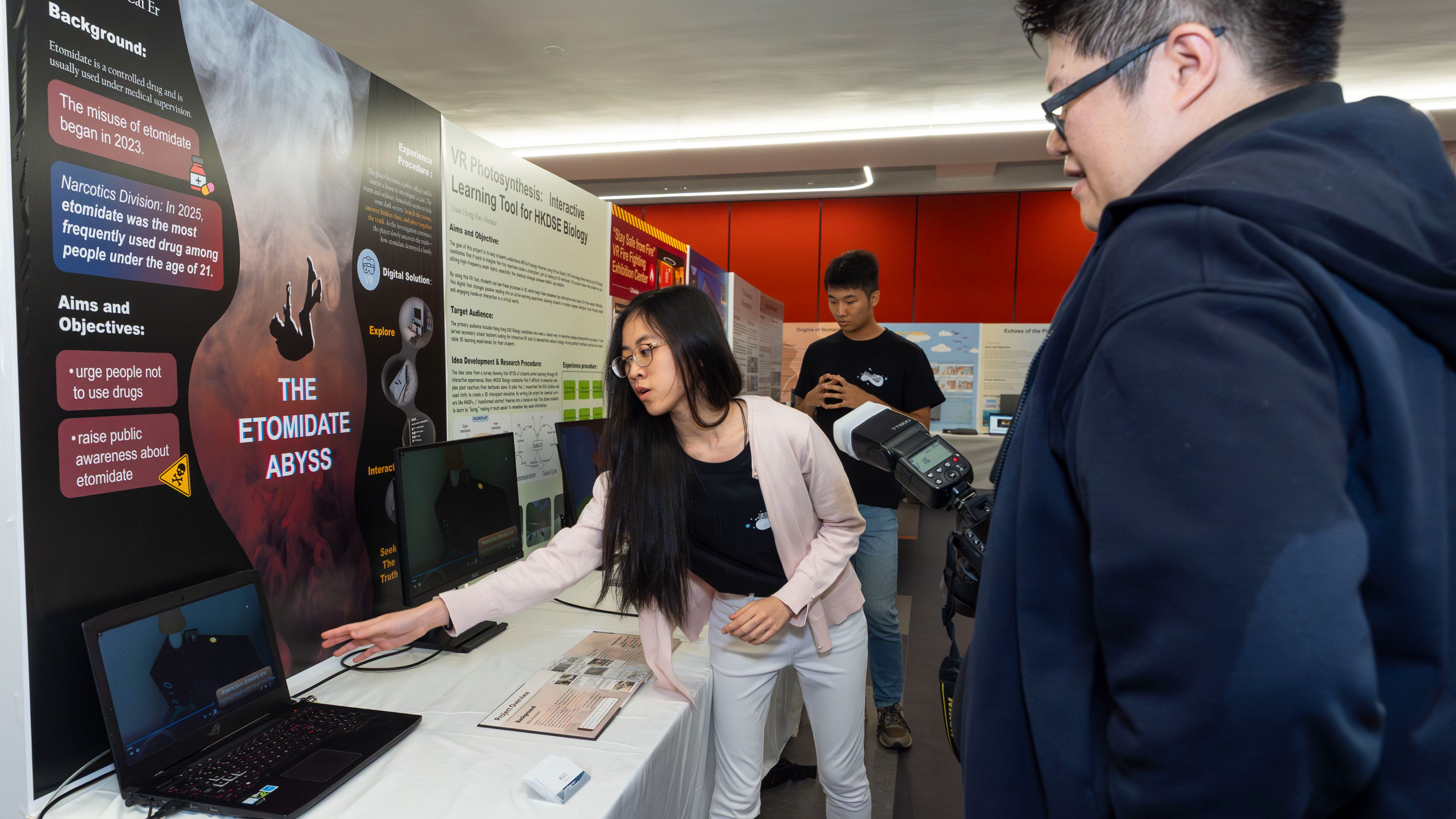 香港樹仁大學新聞與傳播學系展出沉浸式科技專題-探討虛擬實境應用場景