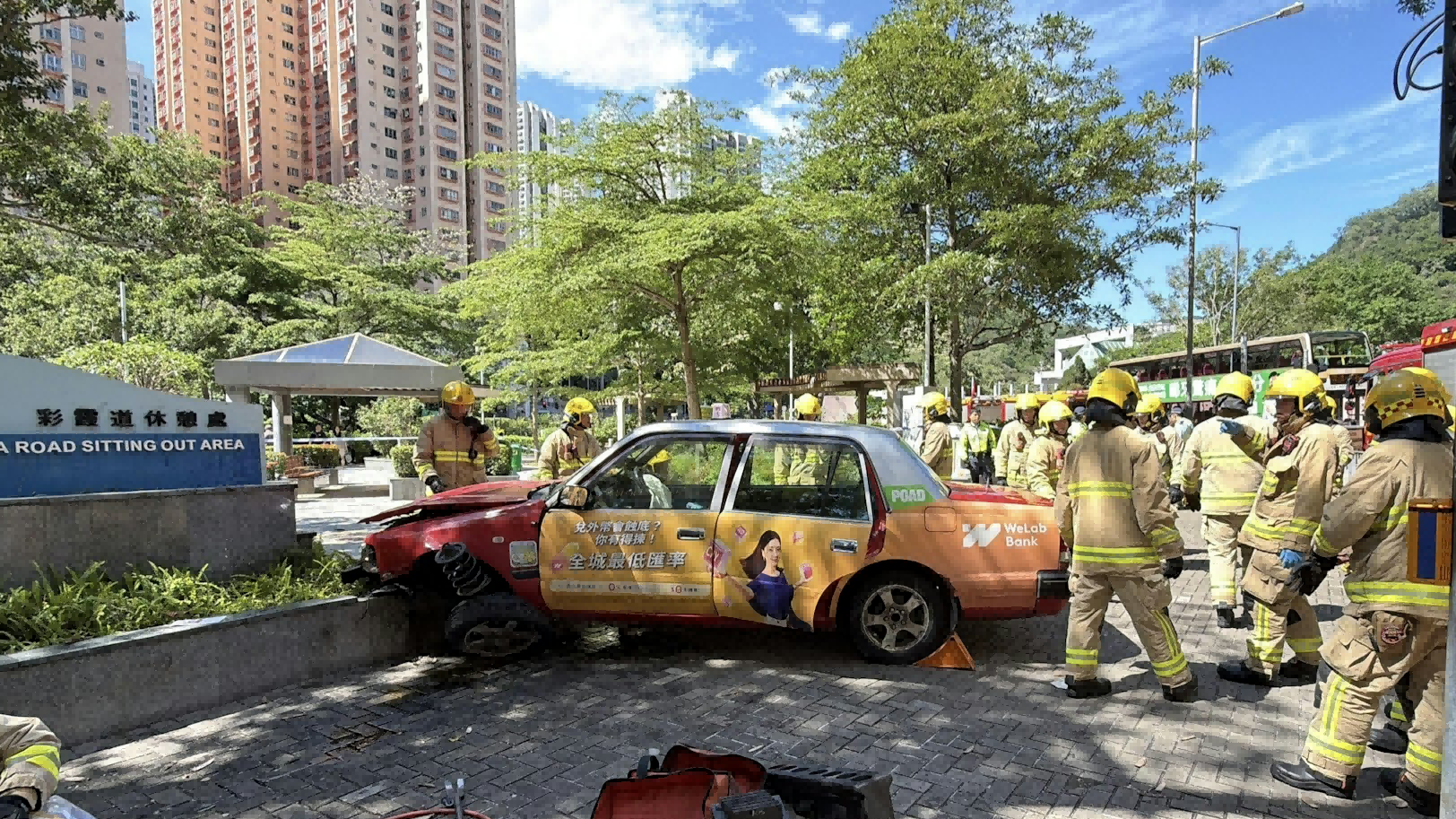 牛頭角車禍增至兩死-31歲女傷者留醫5日後不治
