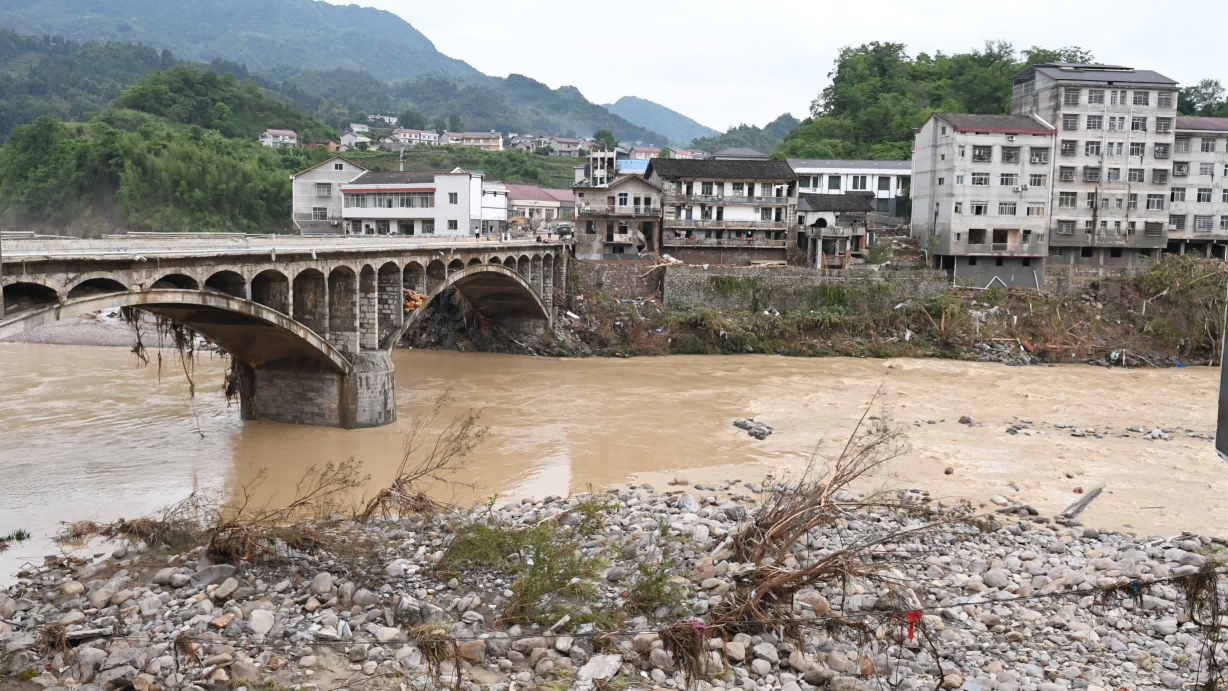 湖南石門遭遇極端暴雨已致6死10失聯-受災人口達10-48萬人