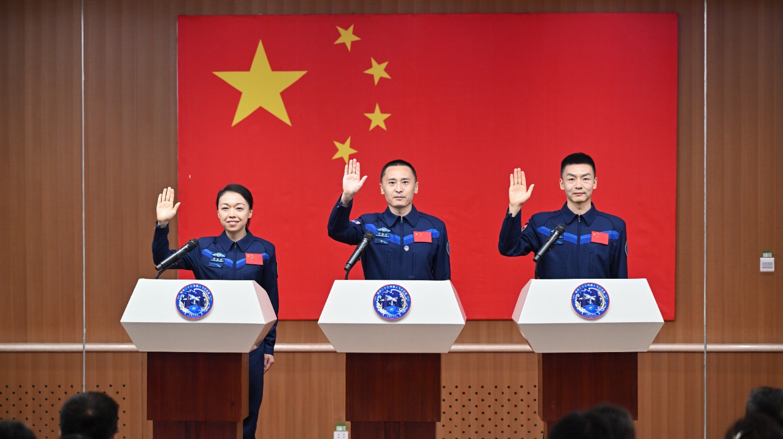 傅健慈-黎家盈升空-航天征程中的香港角色與法治啟示