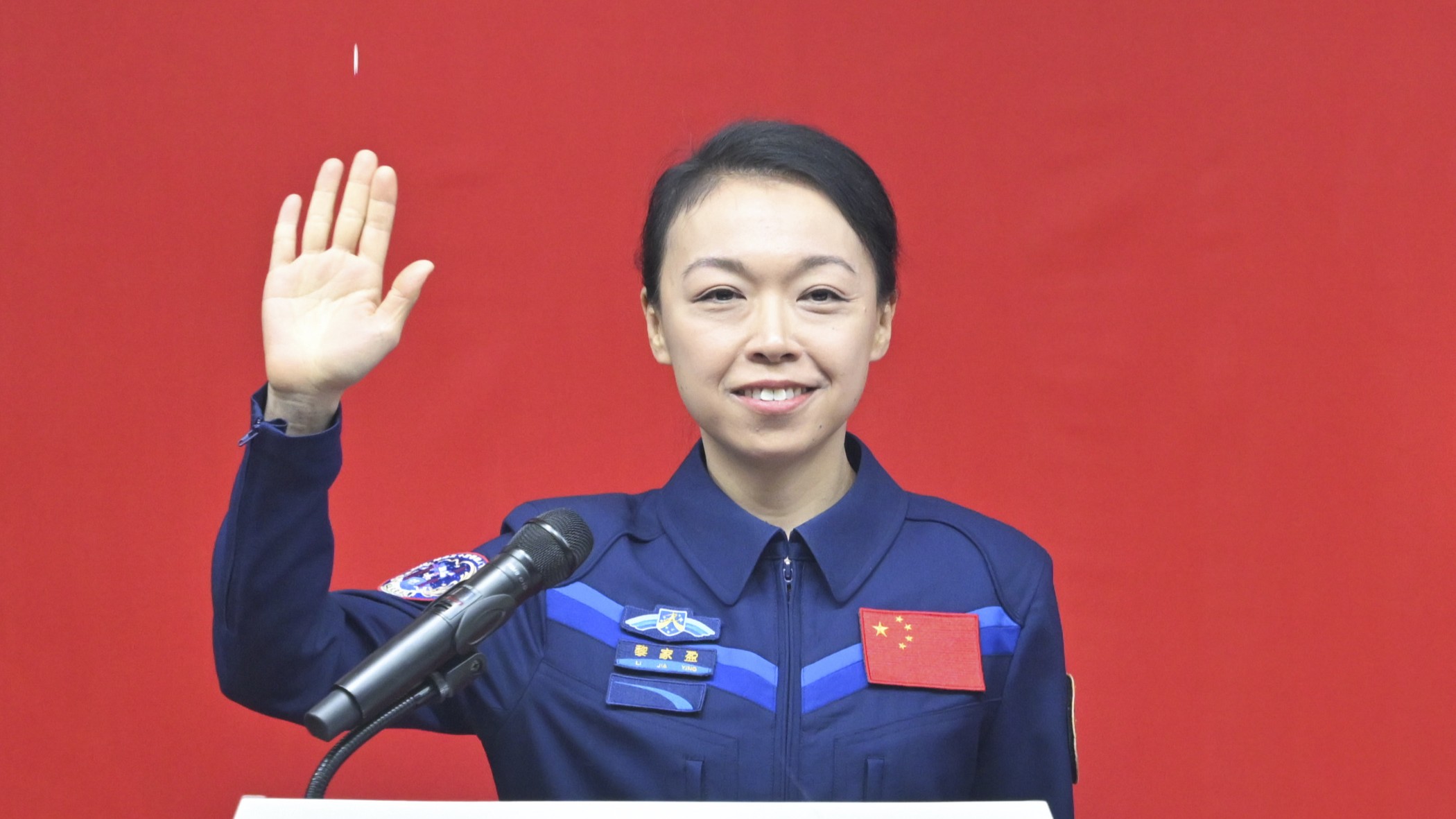 崔劍-黎家盈傳承載人航天精神-激勵香港青年立志報國