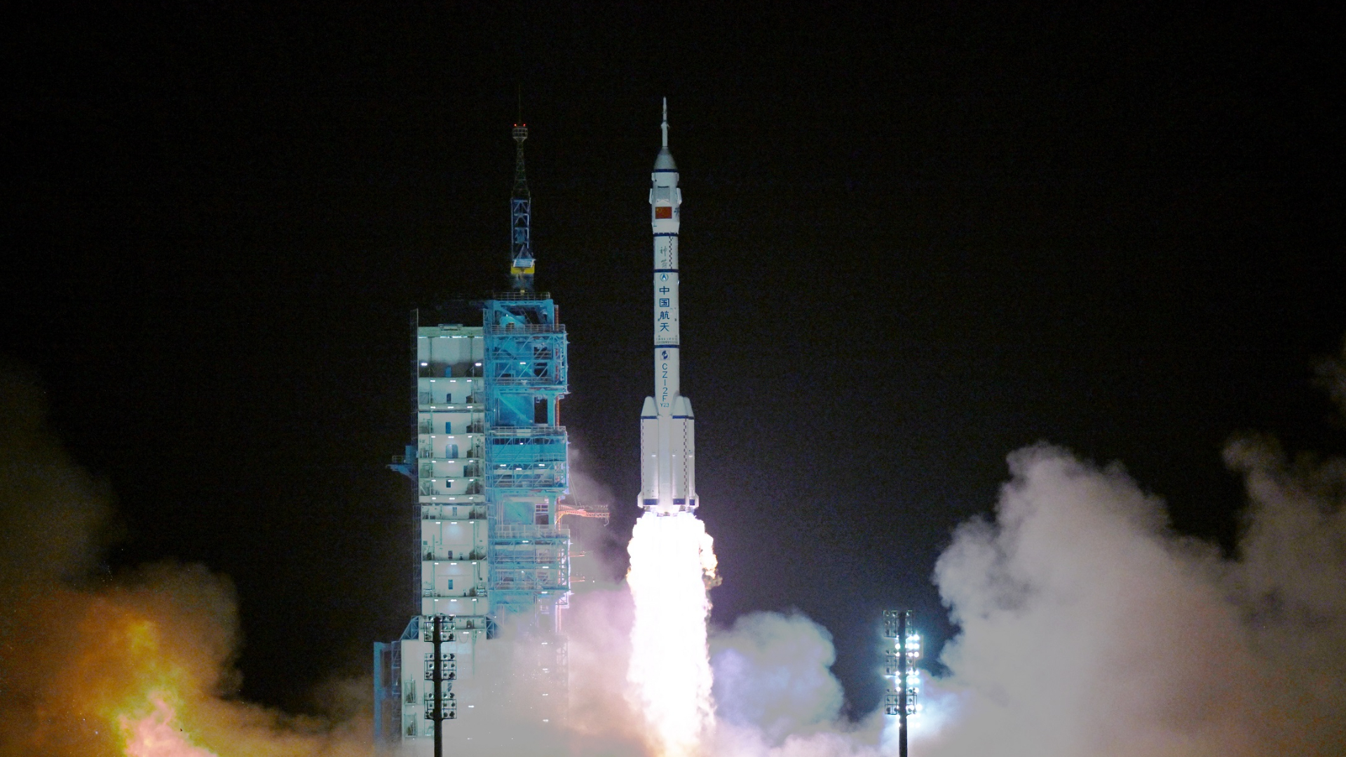 不斷更新-香港各界熱烈祝賀神舟二十三號發送成功-全城同感榮耀自豪