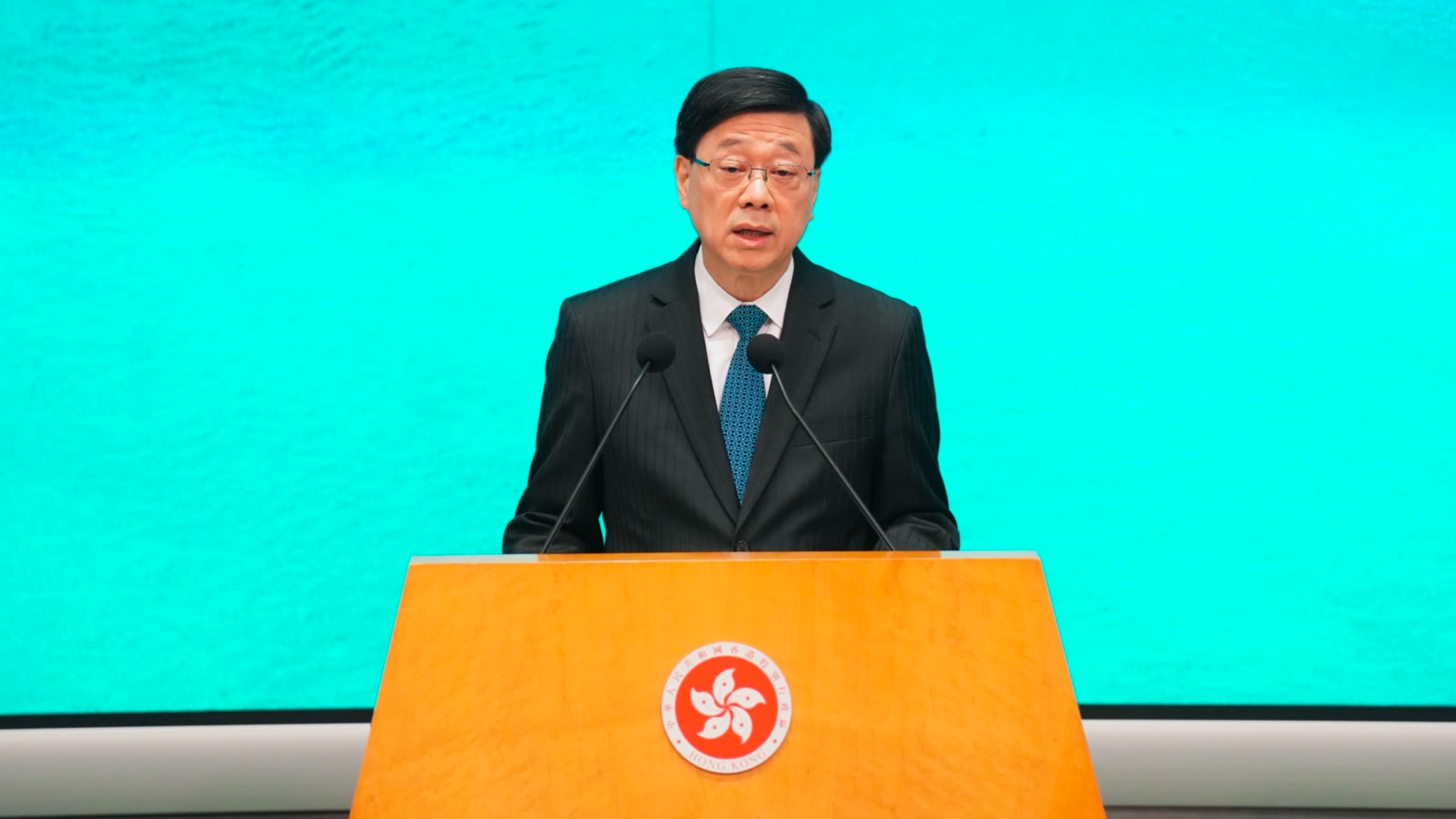 李家超-逾千食肆商戶提供優惠慶回歸29周年-港鐵送71000張車票
