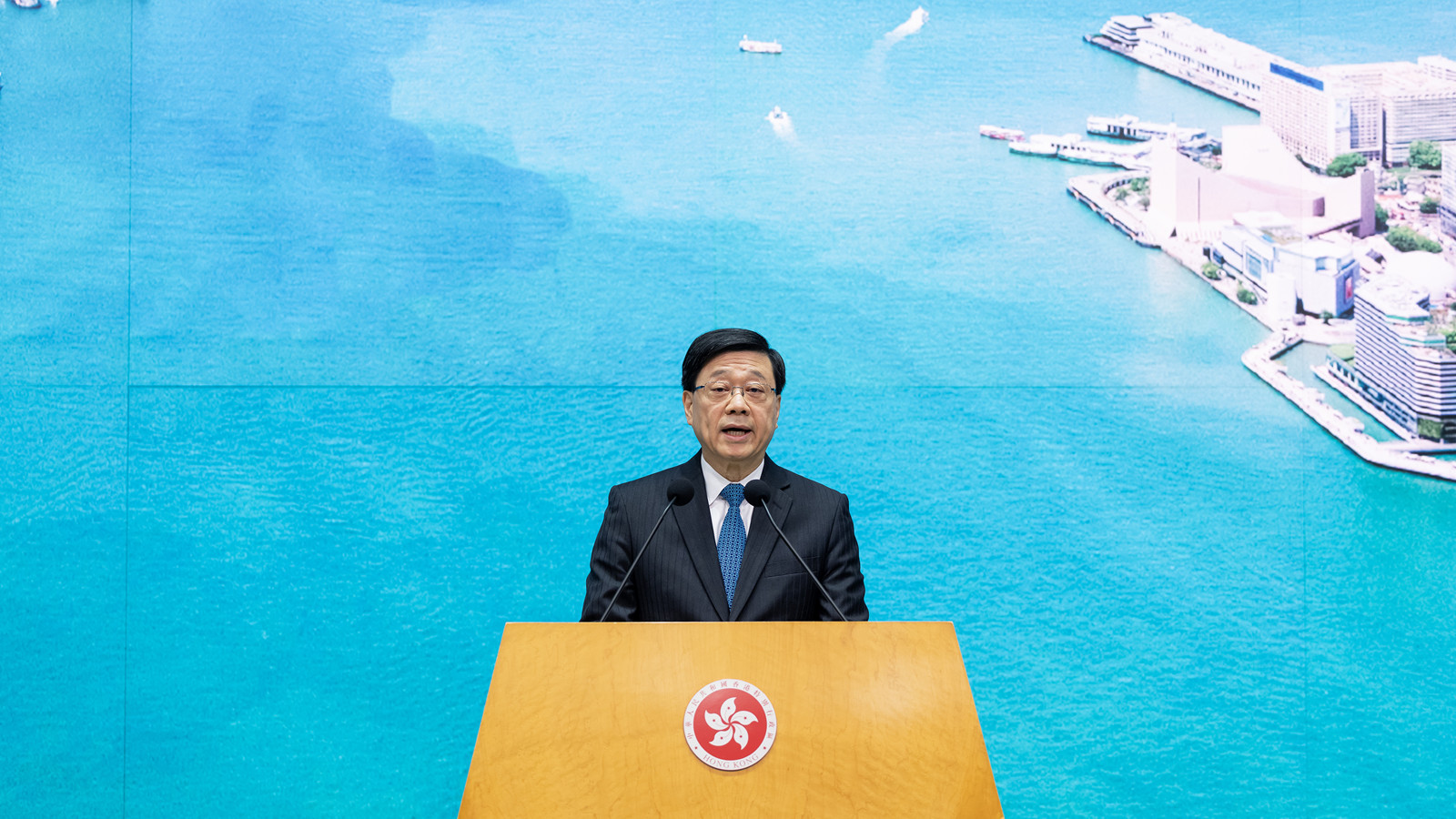 李家超-香港五年規劃構建更具競爭力發展格局-進一步提升香港優勢地位