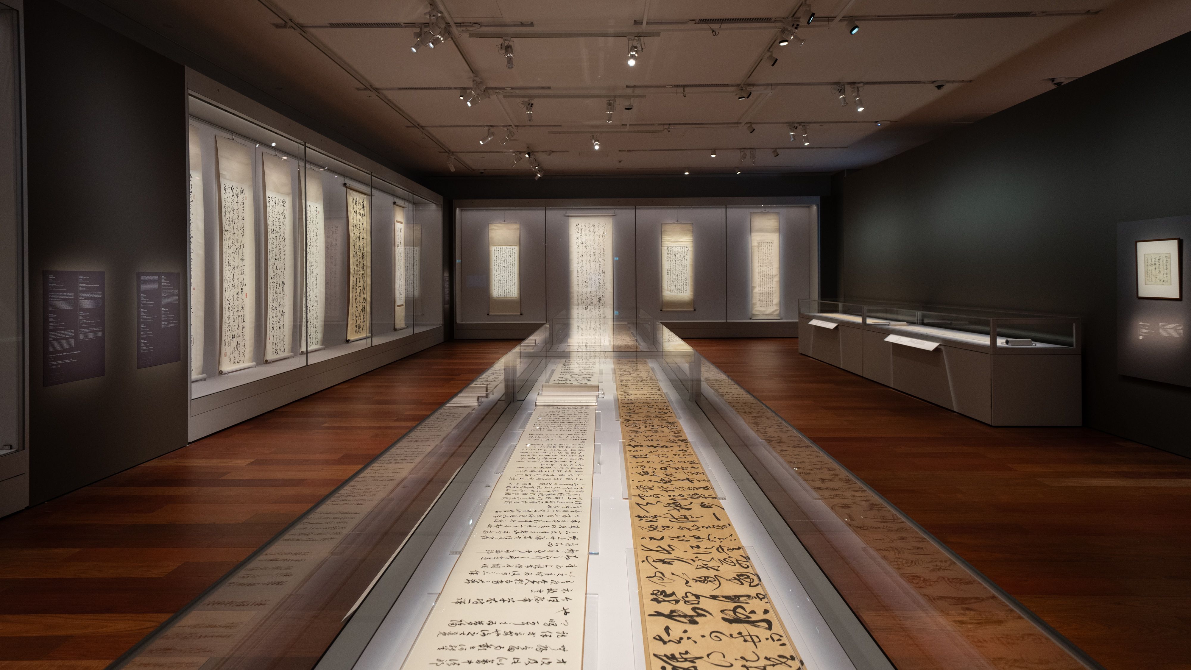 香港故宮首辦黃君實大型回顧展-展出68件捐贈書畫及古代藏品