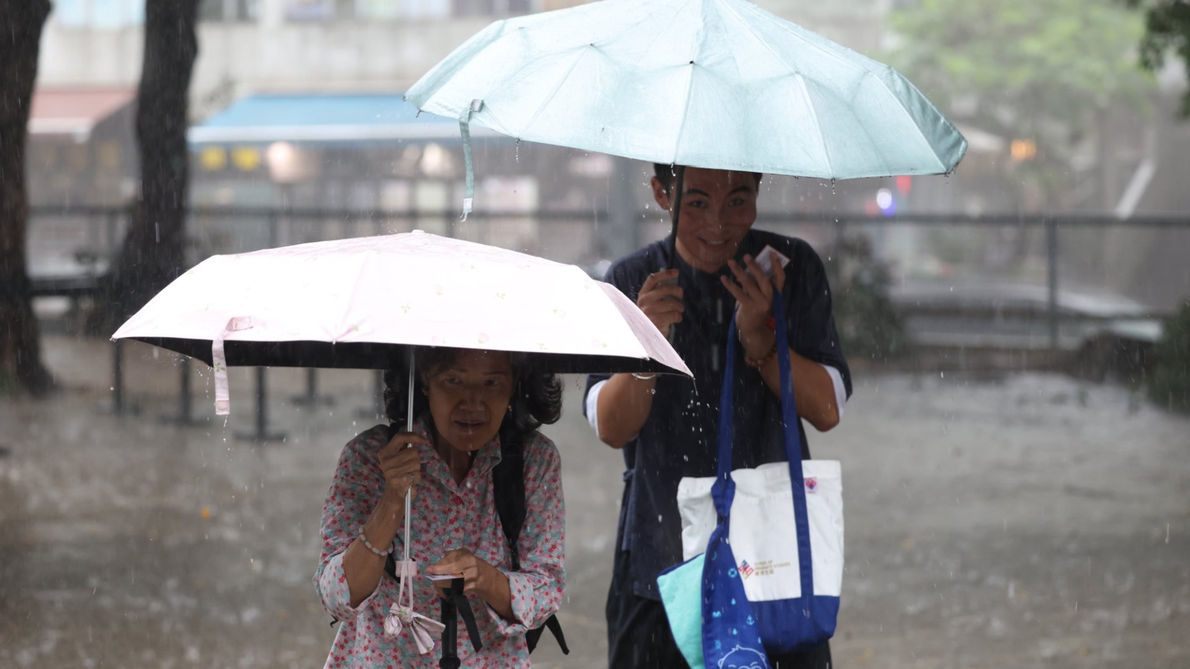 天文台-本港今日雨勢有時頗大-料周三至四初時天氣仍然不穩定