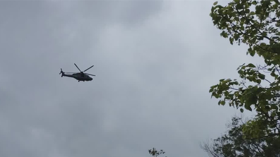 9男女大嶼山行山遇暴雨-六旬漢疑被雷劈中