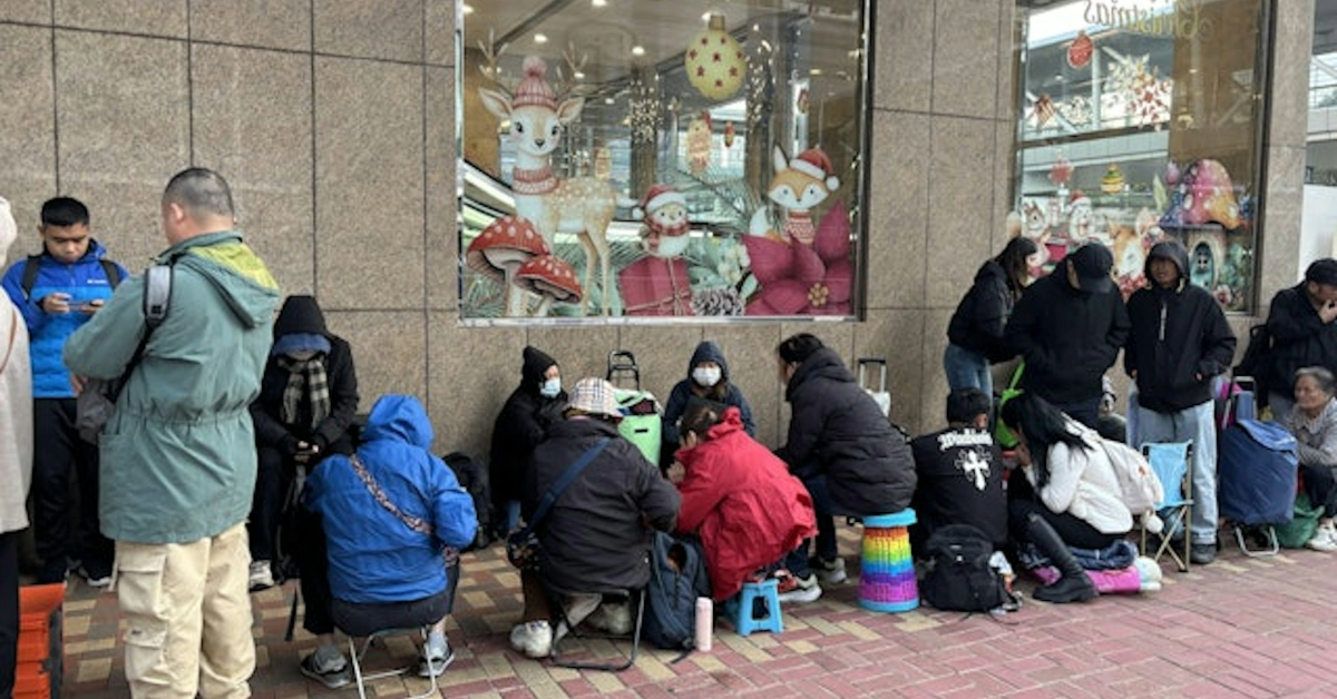 申訴專員指排隊黨佔-免試簽發駕照-單日4成申請-運輸署-情況已大為改善