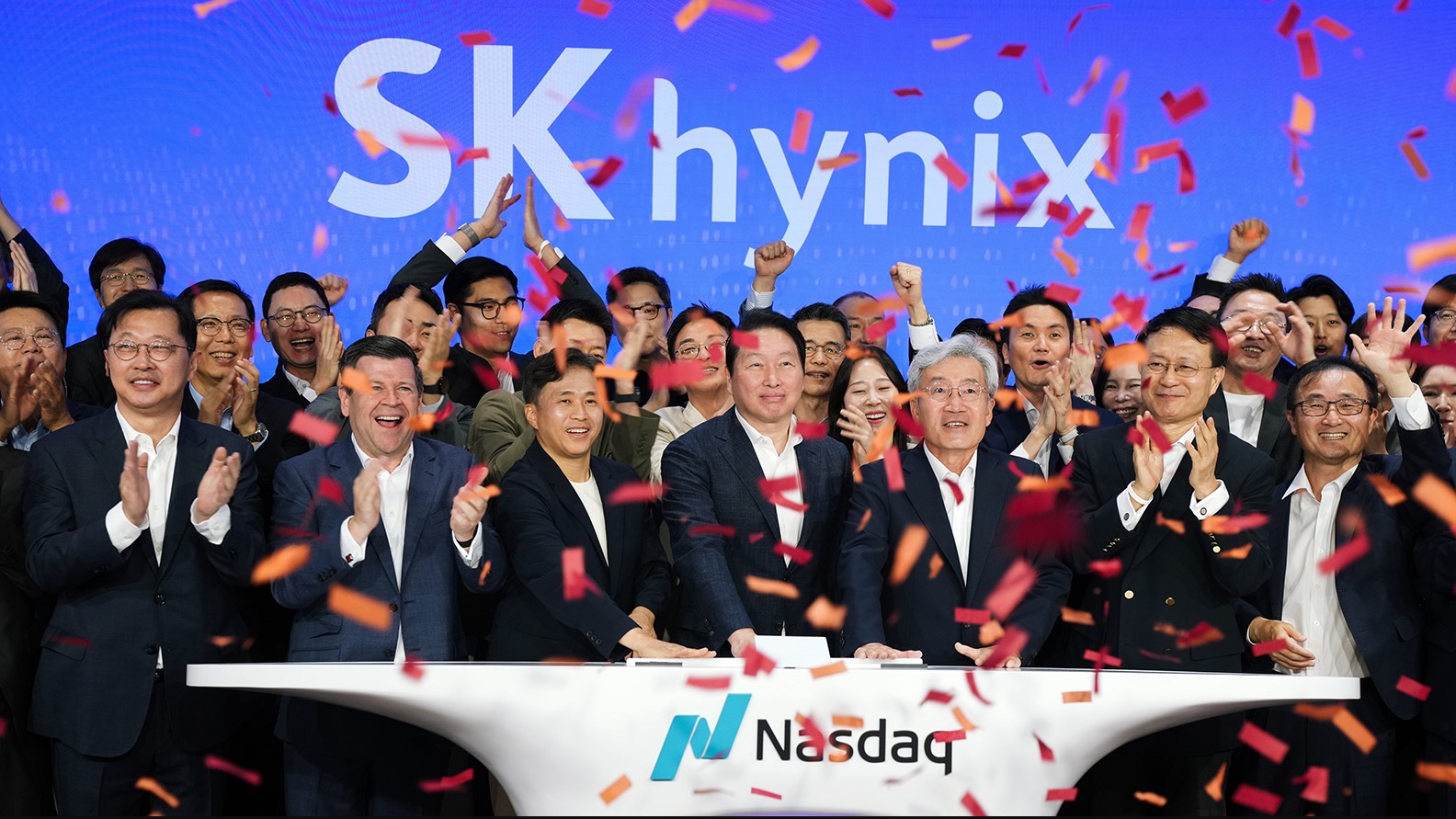 SK海力士ADR首日收升12--CEO料明年迎最嚴重記憶晶片短缺