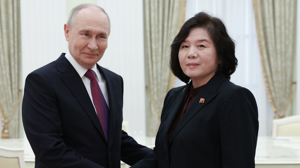 俄烏戰爭-普京會見北韓外相感謝軍援-同日俄對基輔發動最大彈道導彈襲擊