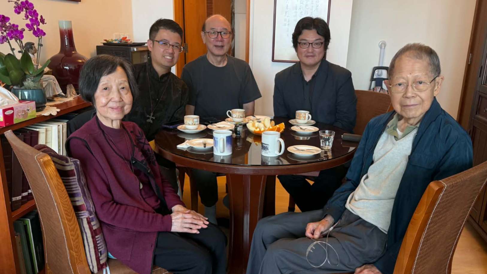 伯爵茶跡-海涵河潤若無聲--馮以浤老師與我的文字緣-下