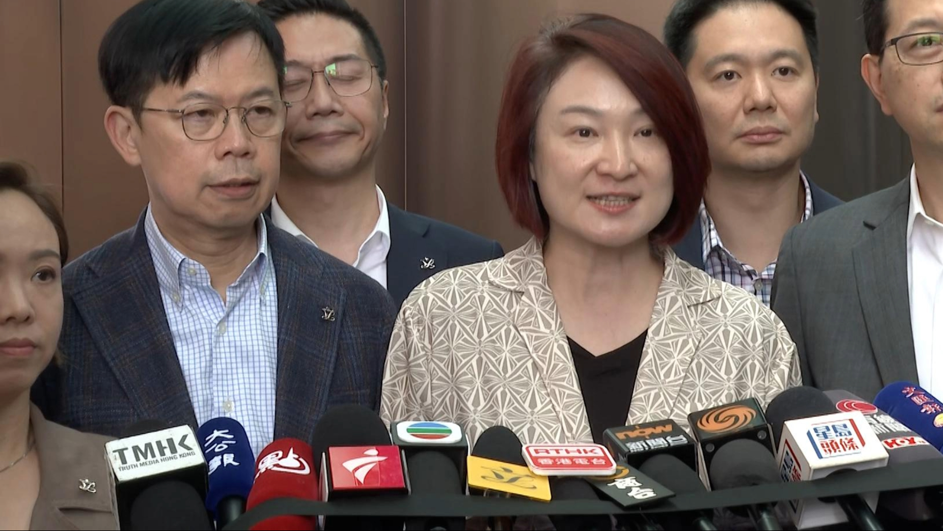 立法會議員完成北京研修考察回港-李慧琼稱成果豐盛具歷史意義