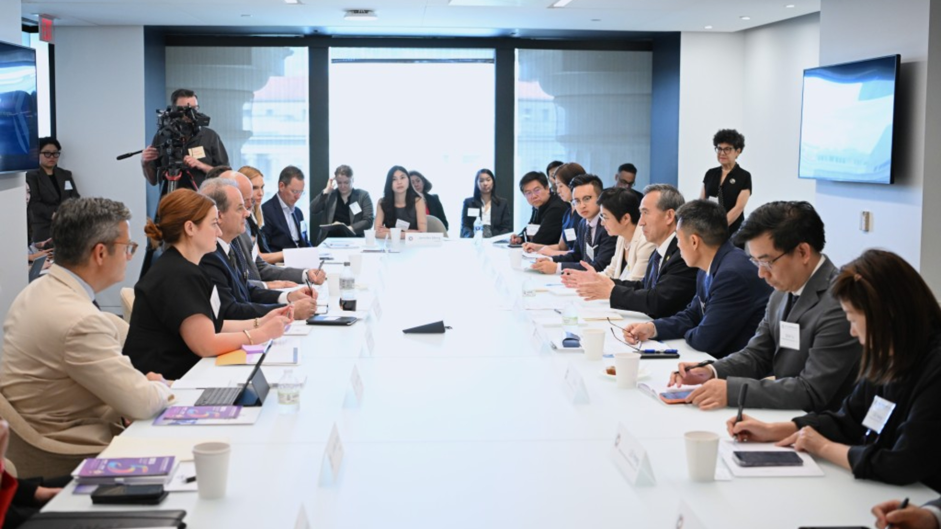中國貿促會組織企業家代表團訪美-同120餘家美企機構座談交流