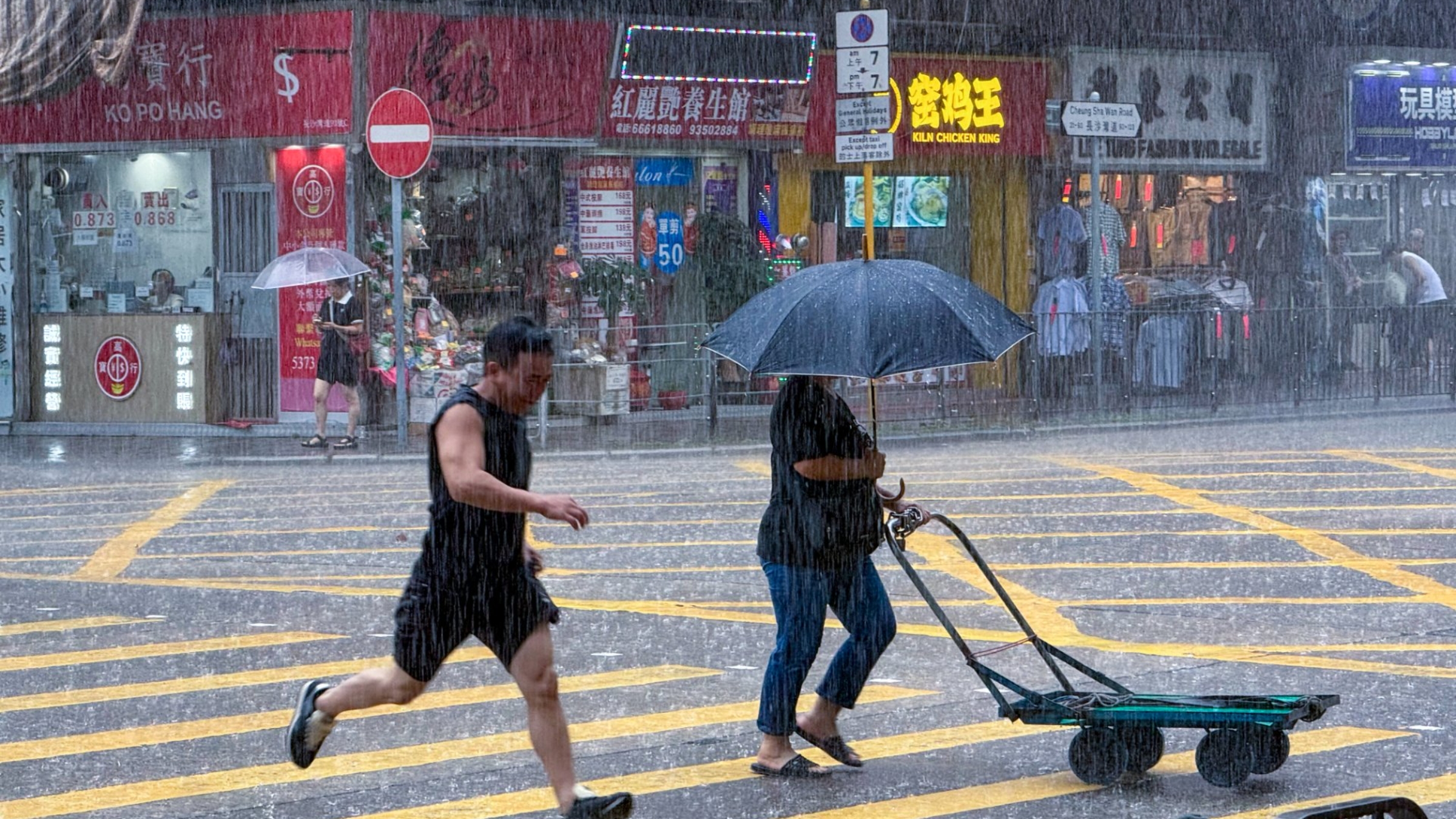 本港7月降雨量較正常多一倍-梁榮武-受低壓槽及熱帶氣旋影響