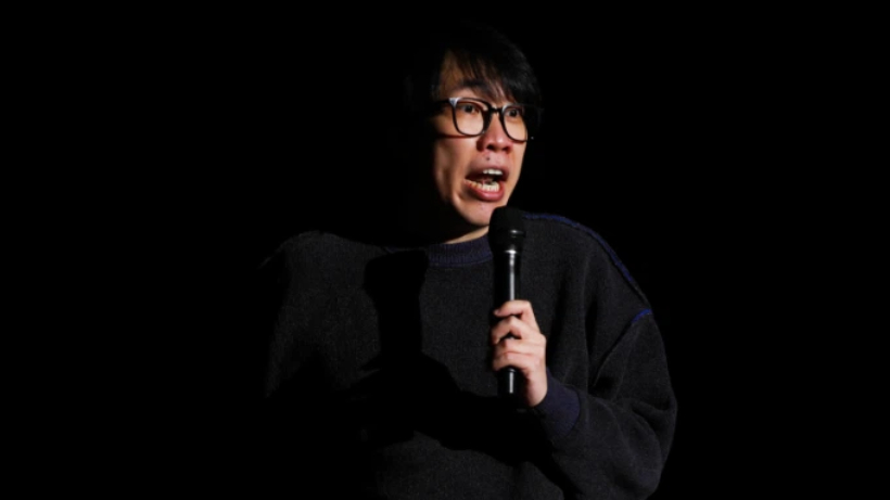 笑聲解構都市精神內耗-童漠男脫口秀作品首度來港演出