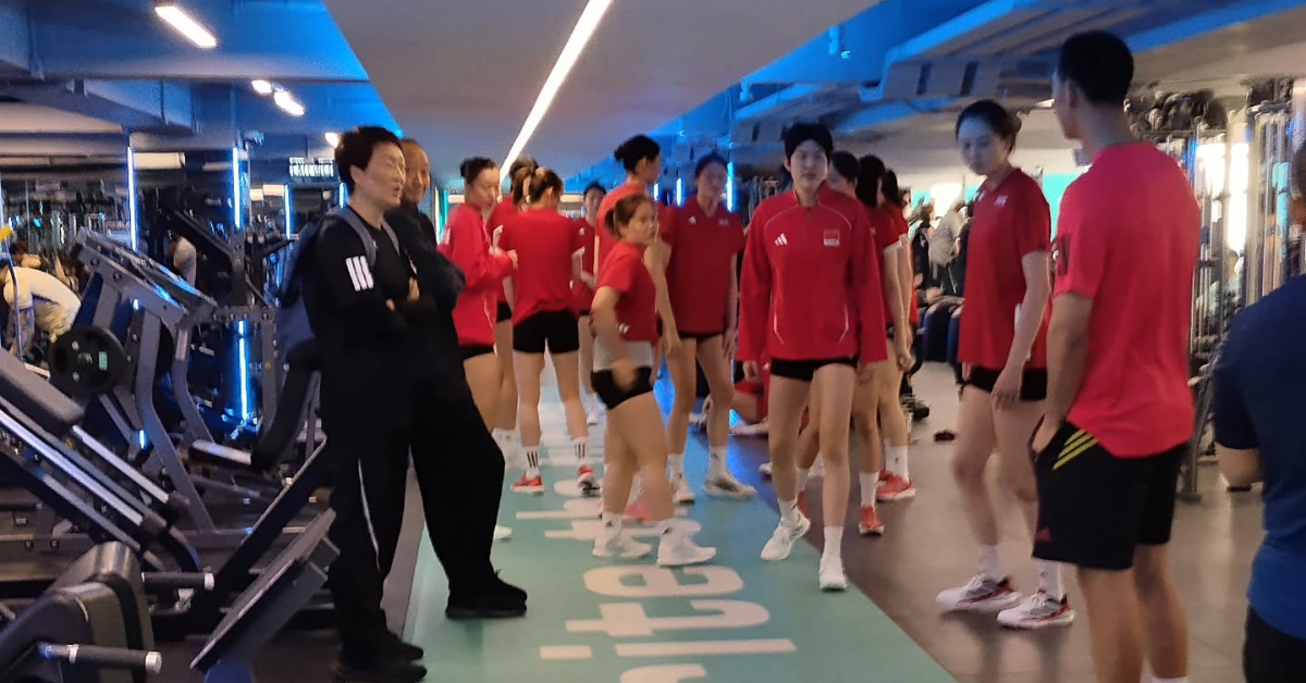 網民健身室巧遇中國女排訓練-驚訝成員-2米高