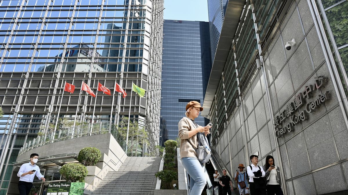 長和系放榜-長建半年純利213億-派息增至0-75元-持339億淨現金待出手