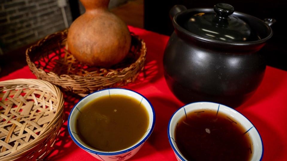 黃曉華-港島夏日的苦涼茶