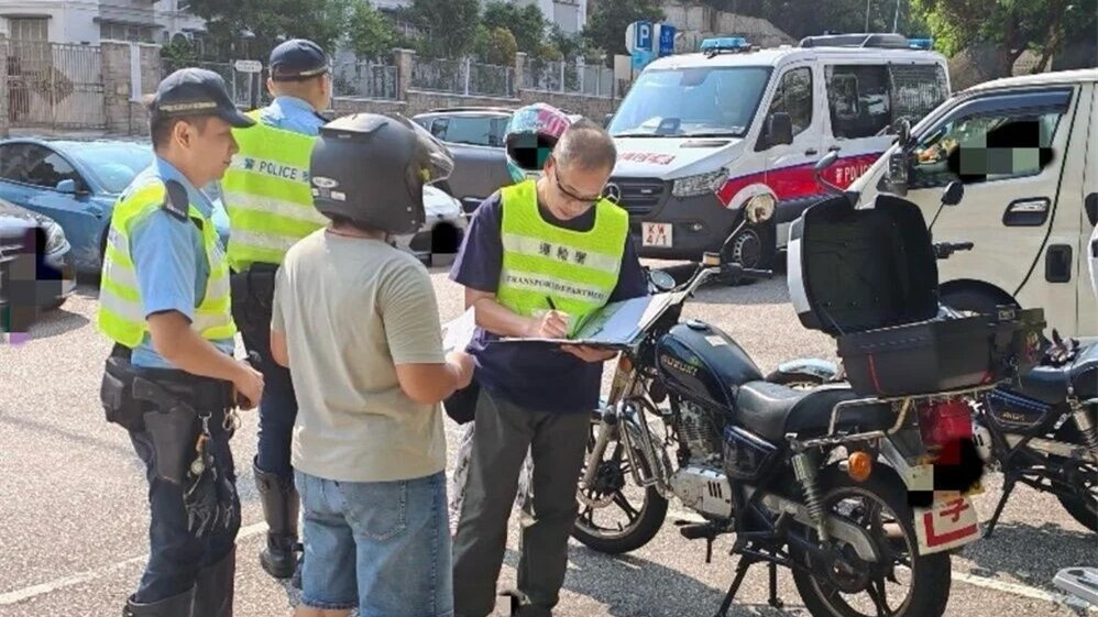 警聯運輸署九龍城打擊-學神-違規-共發11張罰單及18張傳票