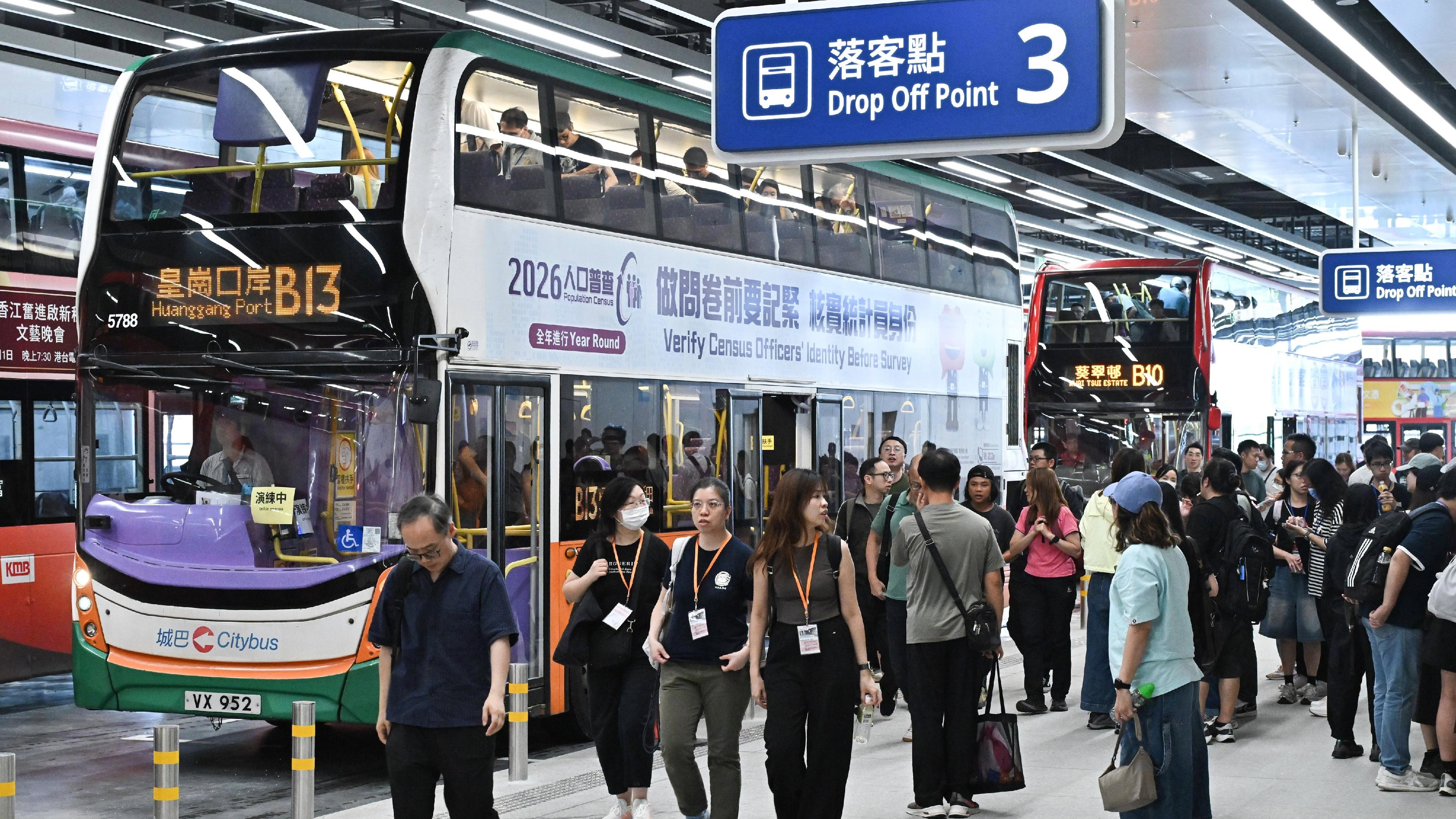 新皇崗口岸-入境處料開通後助分流超負荷口岸-將聘200名退休人員應付初期人流高峰