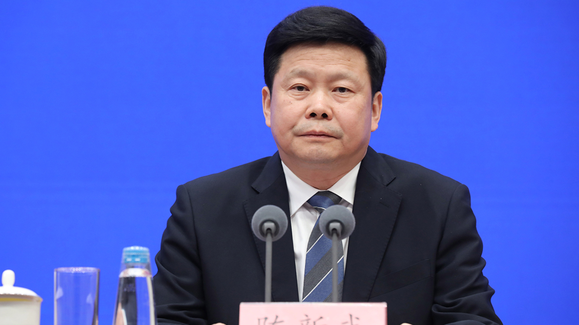 陳新武當選重慶市市長-曾任湖北省委秘書長
