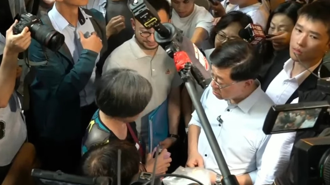李家超落區深水埗-與市民交流聽取意見