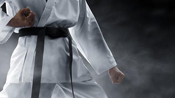 台中印尼武社初階學員擬退社被逼連打9人-後遭負責人違規踢斃