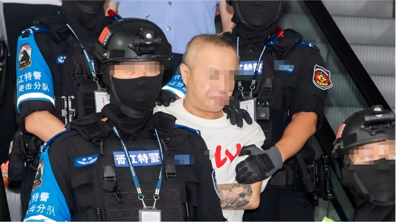在菲綁架團夥頭目邱某某被遣返回國-曾多次策劃實施針對國人嚴重暴力案件