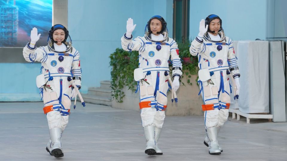 神二十三航天員乘組圓滿完成出艙活動