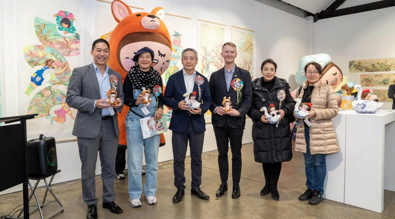 畫出赤柱海岸記憶-麥雅端澳洲水墨巡展