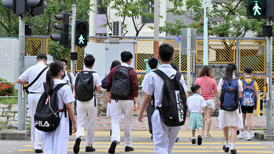 開學日-運輸署提醒學生預早出行-緊急事故交通協調中心將升至最高級別