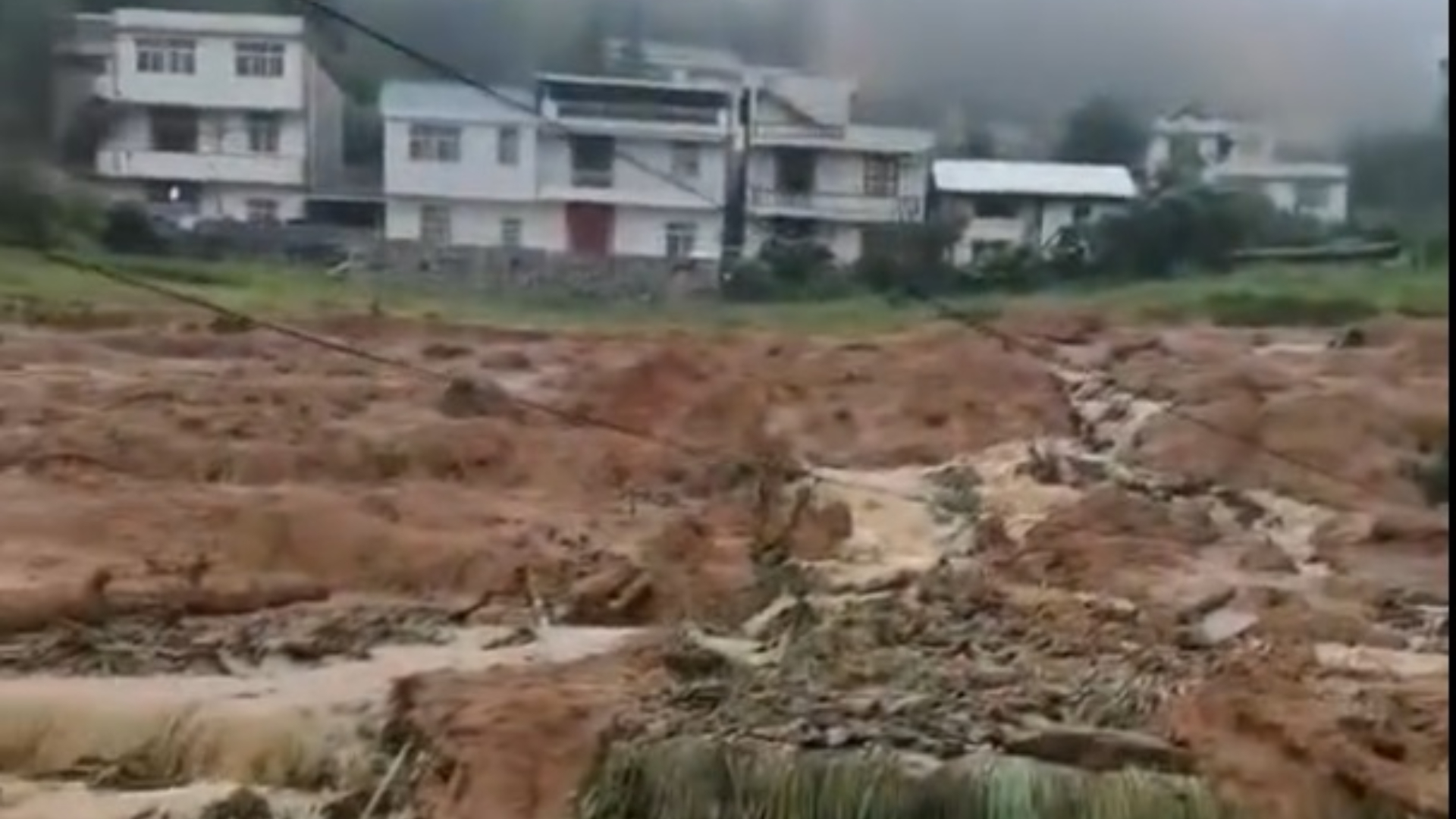 江西吉安遂川縣山泥傾瀉-已致1人死亡11人失聯